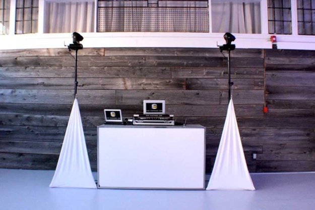 Airship-37-Toronto-DJ-Service